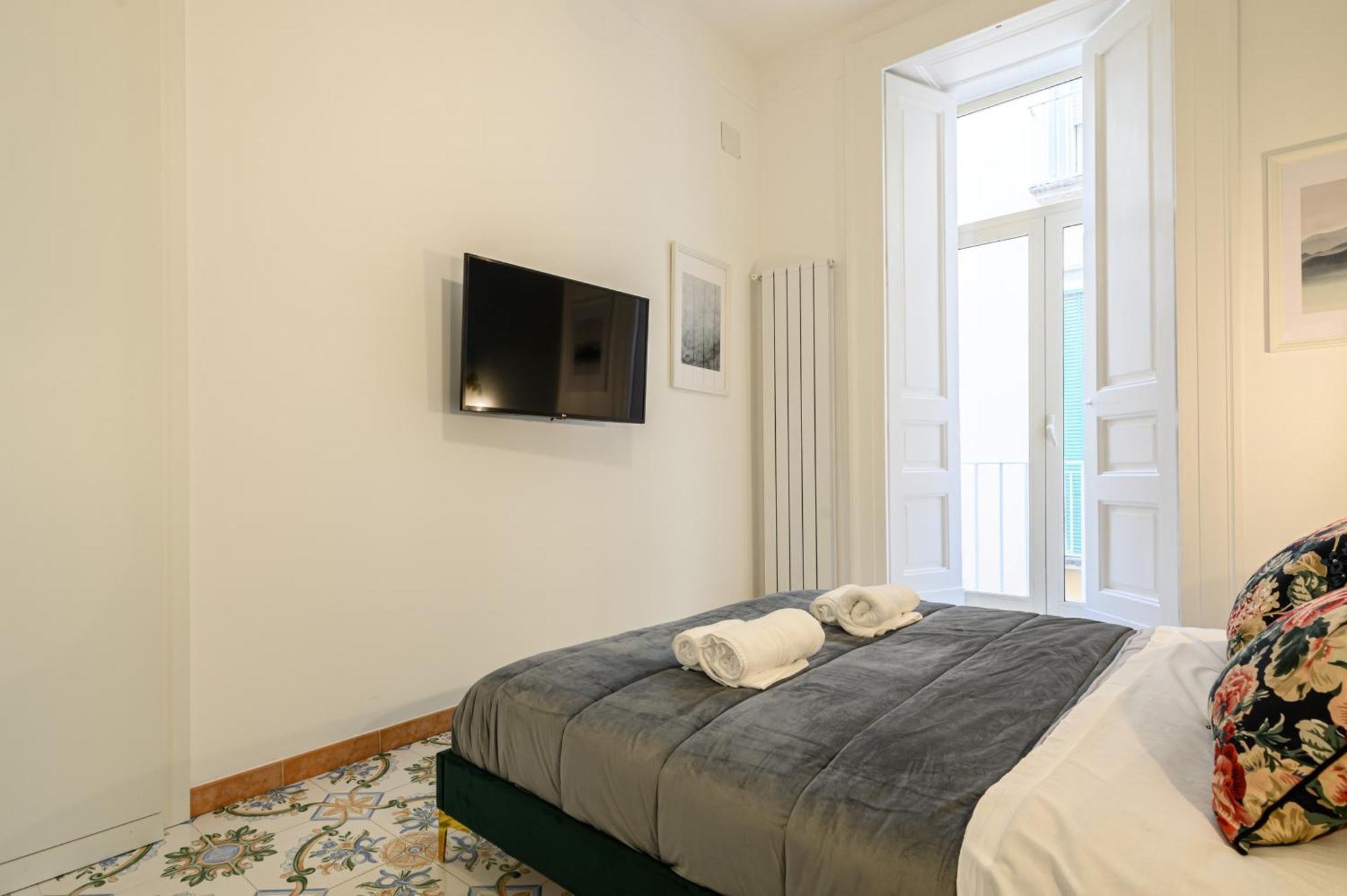 121 Charming Apartment Naples